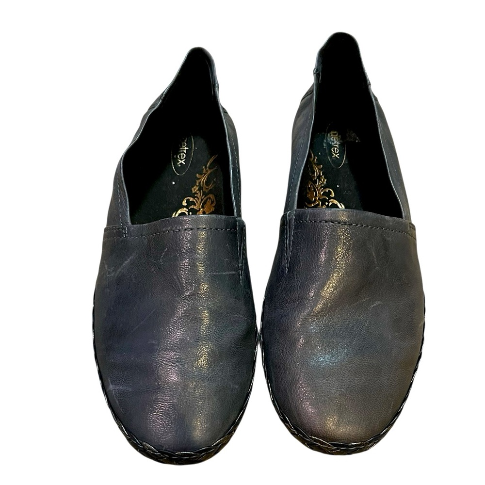 Aetrex Black Loafers Comfortable Slip-Ons
Braided detail on side NWOT